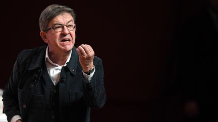 Jean-Luc Mélenchon, candidat à la présidentielle de 2017 pour "La France insoumise" en meeting à Strasbourg, le 15 février 2017. (PATRICK HERTZOG / AFP)