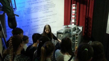 &nbsp; (Visite de collégiens au musée de la catastrophe de Tchernobyl à Kiev © Radio France / Anne-Laure Barral)