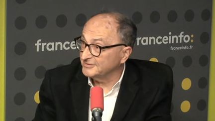 Christian de Boissieu, vice-président du Cercle des économistes, dans le studio de franceinfo, dimanche19 janvier 2020. (FRANCEINFO)