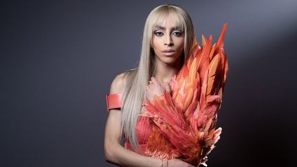 Le chanteur Bilal Hassani à Cannes (Alpes-Maritimes), le 6 avril 2022. (JOEL SAGET / AFP)