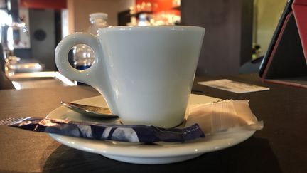 Une tasse de café. Photo d'illustration. (AURÉLIEN ACCART / RADIO FRANCE)