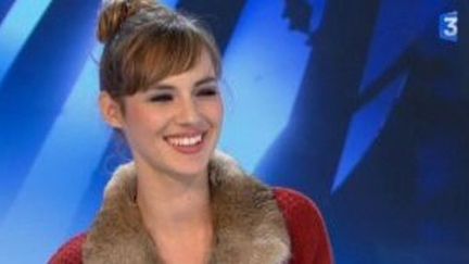 Louise Bourguoin en future maman dans &quot;Un heureux événement&quot;
 (Culturebox)