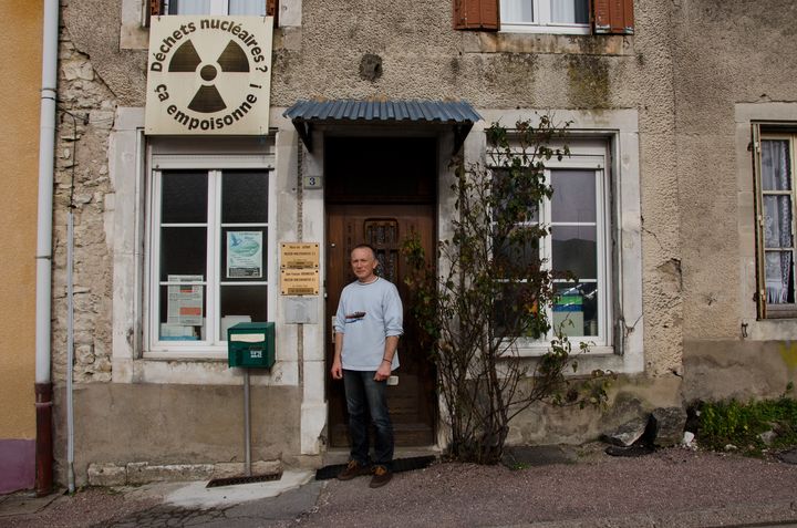 Jean-François Bodenreider, le président de l'association "Les habitants vigilants du canton de Gondrecourt", le 18 février 2016 à Gondrecourt-le-Château (Meuse). (THOMAS BAIETTO / FRANCETV INFO)