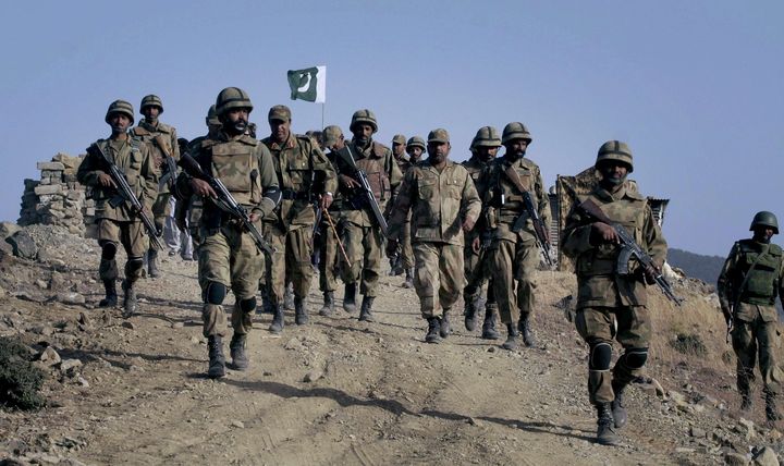 Des troupes pakistanaises au Waziristan, en 2009. (ANJUM NAVEED / AP / SIPA)