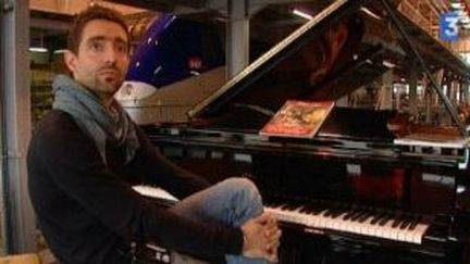 Liszt à la SNCF : Dominique Plancade en concert au technicentre de Toulouse
 (Culturebox)