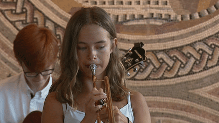 Concert hors les murs au musée de Saint-Romain-en Gall
 (France 3 / Culturebox)