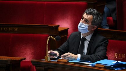 Le ministre de l'Intérieur, Gérald Darmanin, le 24 novembre 2020, à l'Assemblée nationale. (ANNE-CHRISTINE POUJOULAT / AFP)