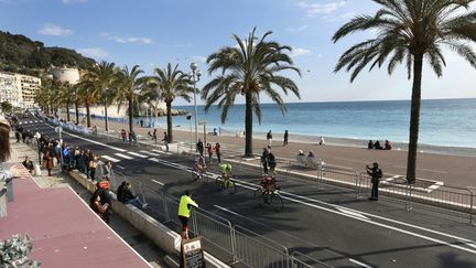 Cette année encore, la Promenade des Anglais ne verra pas défiler les coureurs du Paris-Nice (VALERY HACHE / AFP)