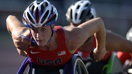 L'athl&egrave;te am&eacute;ricaine Tatyana McFadden lors du 5 000 m des championnats du monde paralympiques, le 20 juillet 2013 &agrave; Lyon. (PHILIPPE DESMAZES / AFP)