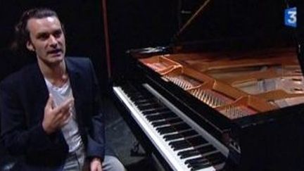 Le pianiste Yvan Ilic héros du court métrage &quot;Les mains&quot;
 (Culturebox)