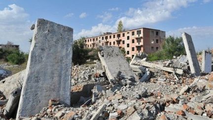 Ruines à Shagan, à 800 km d’Astana, le 22 août  2011. 490 essais nucléaires ont été conduits par les Russes de 1949 à 1989 dans la région de Semipalatinsk. Près de 10% du territoire a été irradié. (AFP PHOTO/ VYACHESLAV OSELEDKO)