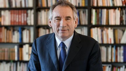 Présidentielle 2017 : François Bayrou renonce à se présenter et soutient Emmanuel Macron