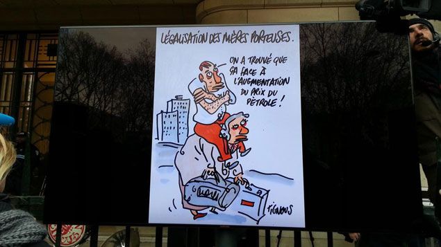 &nbsp; (L'un des derniers dessins de Tignous, affiché pour ses funérailles © RADIO FRANCE/Benjamin Illy)