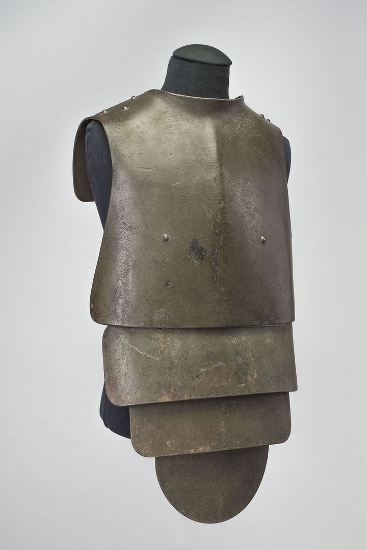 Cuirasse de tranchée dite "sappenpenzer"
 (Paris, musée de l&#039;armée)