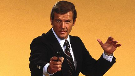 L'acteur Roger Moore a incarné James Bond dans Vivre et laisser mourir (1973), L'Homme au pistolet d'or (1974), L'Espion qui m'aimait (1977), Moonraker (1979), Rien que pour vos yeux (1981), Octopussy (1983) et Dangereusement vôtre (1985).
 (© 2015 Metro-Goldwyn-Mayer Studios Inc. and Danjaq, LLC. All Rights Reserved)