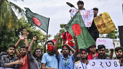 Students during a protest in Dhaka, Bangladesh, on August 3, 2024. (ZABED HASNAIN CHOWDHURY / NURPHOTO / AFP)