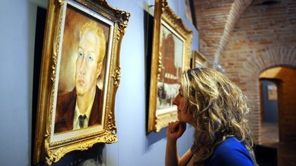 "Portrait d'Yves Brayer" par Joséphine Beaudouin, l'une des toiles exposées au Musée des Beaux-Arts de Gaillac.
 (R.Gabalda / AFP)