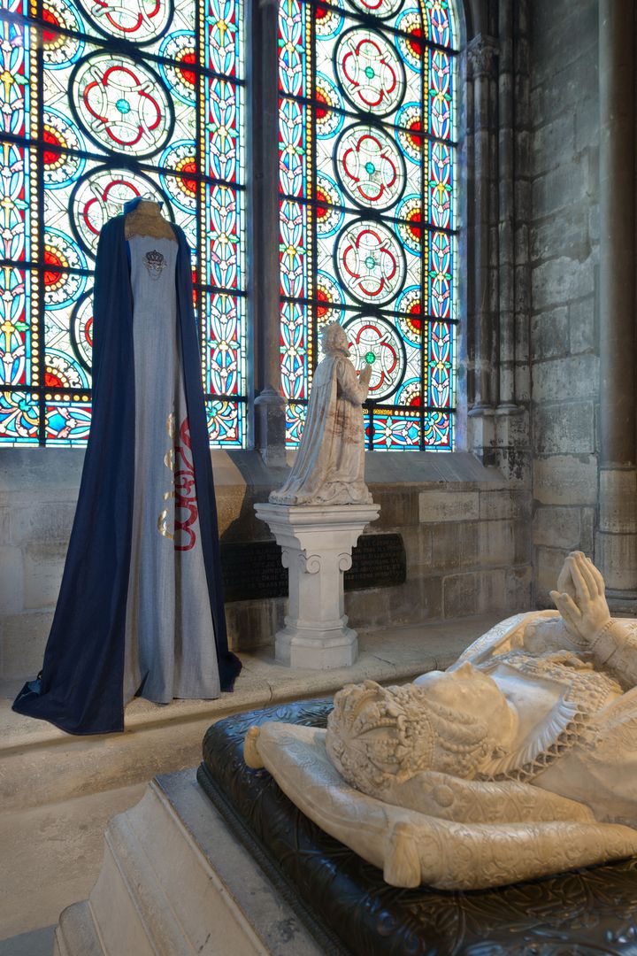 Blanche de France, duchesse d’Orléans (1328-1393) : Elle est la fille posthume du roi Charles IV le Bel. Sa naissance marque l’extinction des capétiens directs et l’arrivée sur le trône des Valois. Elle épouse, en 1345, son cousin Philippe de Valois, duc d'Orléans, fils du roi Philippe VI.
 (Aiman Saad Ellaoui - Ville de Saint-Denis)