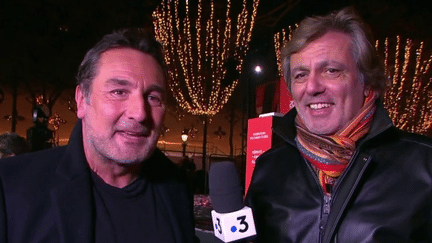 À quelques semaines de Noël, Gilles Lellouche a éclairé les Champs-Elysées, dimanche 19 novembre. Au micro de franceinfo, le comédien assure que "c’est un beau moment de communion, de chaleur et de joie".