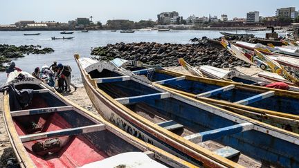 Port de pêche à Dakar, au Sénégal, le 26 mars 2020. (SADAK SOUICI / ANADOLU AGENCY)