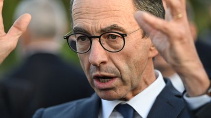 Le ministre de l'Intérieur, Bruno Retailleau, lors d'un déplacement aux Essarts (Vendée), le 4 octobre 2024. (SEBASTIEN SALOM-GOMIS / AFP)