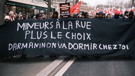 Manifestation contre la loi immigration dans les rues de Paris, le 3 février 2024. (ANNA MARGUERITAT / HANS LUCAS / AFP)