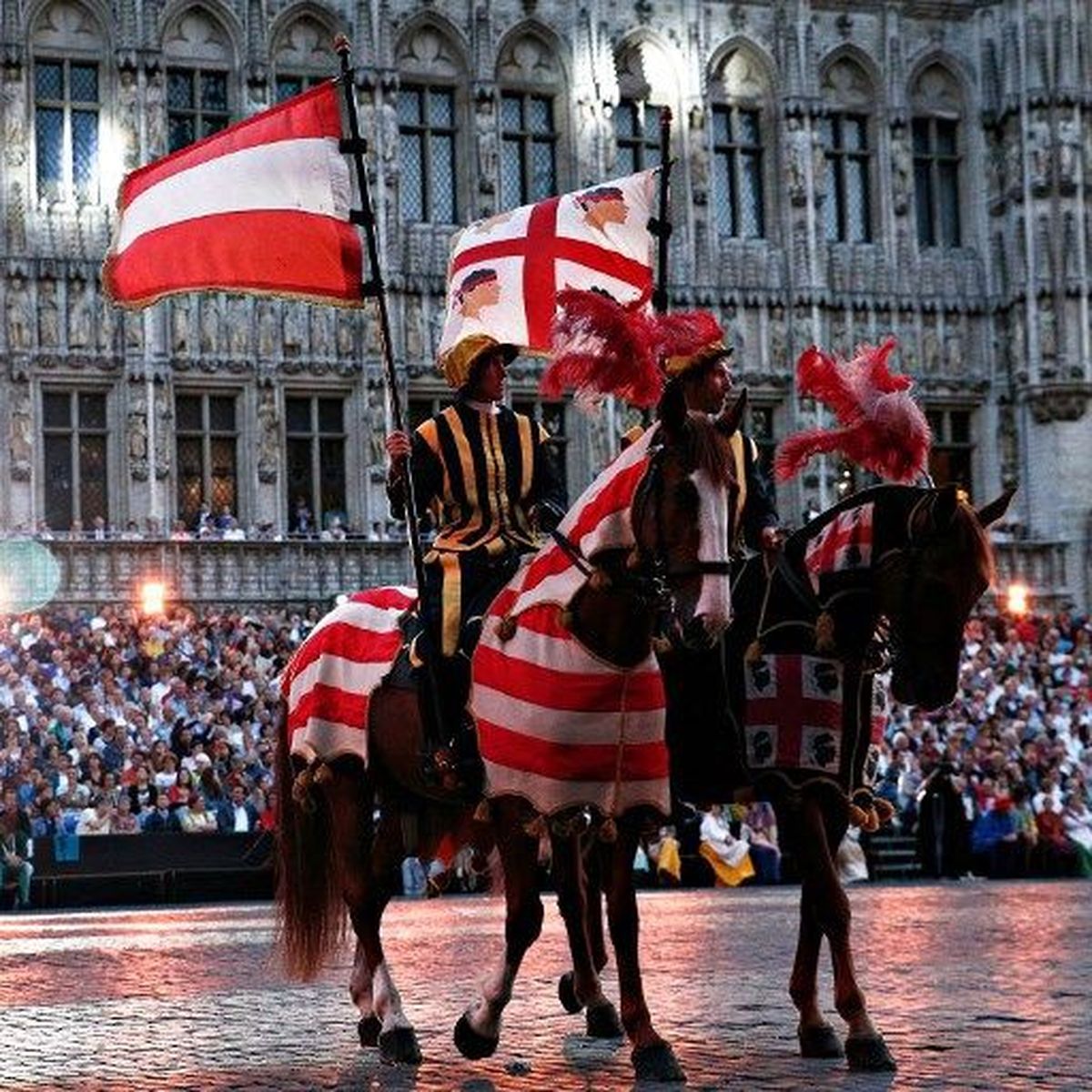 L Ommegang Grand Defile Festif Celebre Charles Quint A Bruxelles