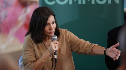 La maire de PAris Anne Hidalgo en campagne pour les élections municipales, le 14 février 2020 à Gentilly (Val-de-Marne) (GUILLAUME GEORGES / MAXPPP)