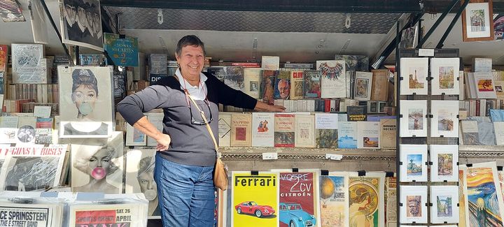 Anouchka, 80 years old, bookseller in Paris since 1972. (BENJAMIN ILLY/RADIOFRANCE)