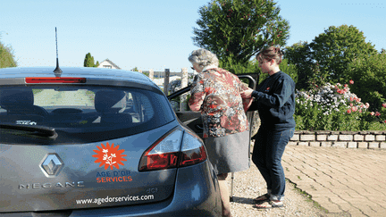 Accompagnement au bureau de vote en voiture. (Age d'or services)