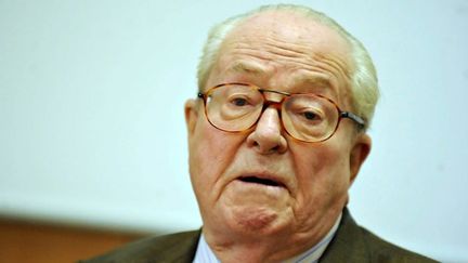 &nbsp; (Jean-Marie Le Pen ne veut pas donner d'explications sur son compte en Suisse © MaxPPP)