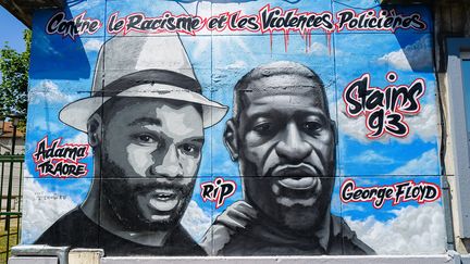 La fresque contre le racisme et les violences policières de Stains (Seine-Saint-Denis), le 22 juin 2020. (MAXPPP)