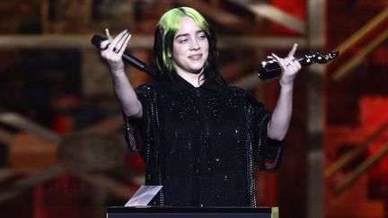 La chanteuse Billie Eilish sur la scène des Brit Awards, Londres, 18 février 2020 (JOEL C RYAN/AP/SIPA / SIPA)