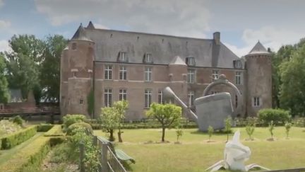 Le château d'Esquelbecq (Nord) vient de rouvrir. C'est un bijou de la Renaissance flamande. Il était fermé depuis le mois d'octobre 2019. (France 3)