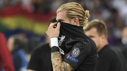 Le gardien de but de Liverpool Loris Karius après la défaite en Ligue des champions face au Real Madrid, à Kiev (Ukraine), le 26 mai 2018. (PAUL ELLIS / AFP)