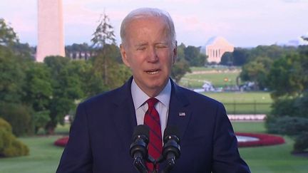 Alors qu’il a annoncé la mort du chef d’Al-Qaïda, le président américain Joe Biden ne semble pas profiter de cette annonce. Maryse Burgot fait le point en direct de Washington (États-Unis). (FRANCE 2)