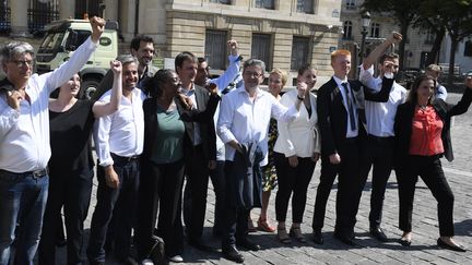 Le leader de La France insoumise et nouveau député Jean-Luc Mélenchon a fait une arrivée groupée mardi 20 juin à l'Assemblée nationale avec une partie des 16 autres élus LFI. (MAXPPP)