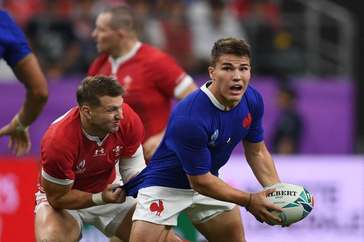 Antoine Dupont lors du quart de finale du Mondial 2019 perdu contre le Pays de Galles (20-19), à Oita au Japon. (CHARLY TRIBALLEAU / AFP)