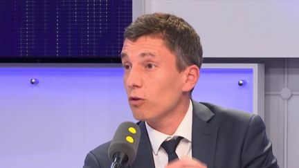 Bruno Studer, député La République en marche du Bas-Rhin et président de la commission des Affaires culturelles et de l'Éducation à l'Assemblée nationale, était l'invité de "Tout est politique" lundi 28 mai 2018. (FRANCEINFO)