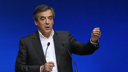 L'ancien Premier ministre et candidat à la primaire de la droite, François Fillon, lors du conseil national des Républicains, le 2 juillet 2016 à Paris.&nbsp; (PATRICK KOVARIK / AFP)