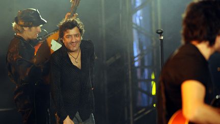 Rachid Taha au festival Rio Loco à Toulouse, le 21 juin 2009. (REMY GABALDA / AFP)