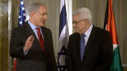 &nbsp; (Le Premier ministre israélien Benjamin Netanyahu et le président de l'Autorité palestinienne Mahmoud Abbas en septembre 2010 © Reuters)