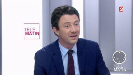 Les 4 Vérites : "Les Français exigent de la transparence", lance un proche de Macron