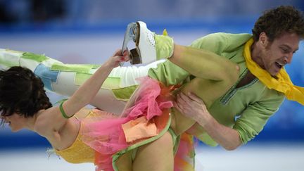 Nathalie Péchalat et Fabian Bourzat lors du programme libre de la danse sur glace des JO de Sotchi  (DAMIEN MEYER / AFP)