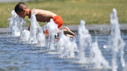 Canicule : la ville de Nice installe une fontaine gratuite