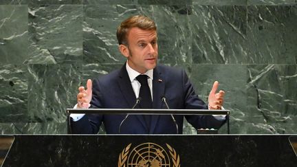 Le président français Emmanuel Macron s'exprime lors de la 79e assemblée générale de l'ONU à New York (Etats-Unis), le 25 septembre 2024. (TIMOTHY A. CLARY / AFP)