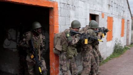 Armée : immersion dans un exercice de l'école militaire Saint-Cyr Coëtquidan