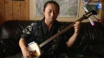 Keisho Ohno, le roi du Shamisen en tournée en France
 (Culturebox)