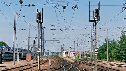 La jeune femme a été agressée sexuellement dans un train circulant entre Versailles et Houdan (Yvelines), le 9 décembre 2015, rapporte "Le Parisien". (LUDOVIC CAILLERE / AFP)