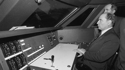 François Mitterrand inaugure le TGV, le 22 septembre 1981 (AFP / Dominique Faget)